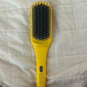 Drybar Brush Crush Straightener